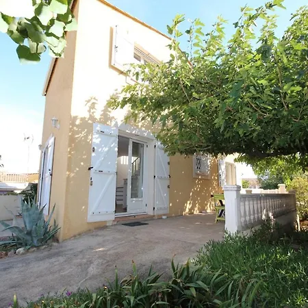 50m De La Vue Tres Belle Maison 3 5 Couchages Grand Jardin Parking Voitures Lxmurier