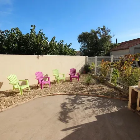 50m De La Vue Tres Belle Maison 3 5 Couchages Grand Jardin Parking Voitures Lxmurier Willa Portiragnes