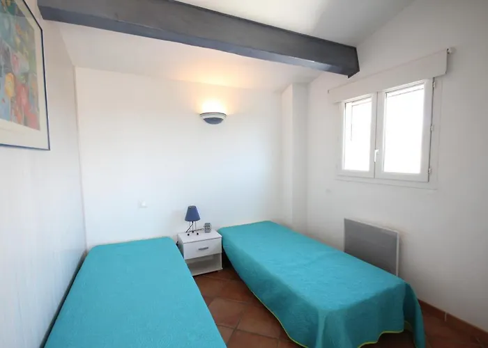 Maison Vue Mer: Beachfront With Garden And Parking Villa *